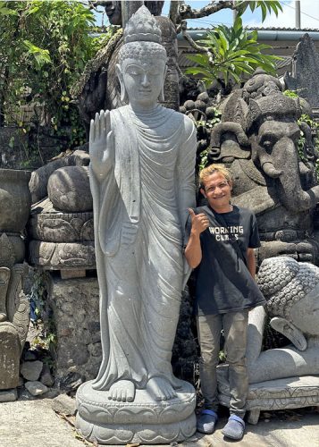 Standing Buddha Vulcanic Stone 72x50cm H250cm