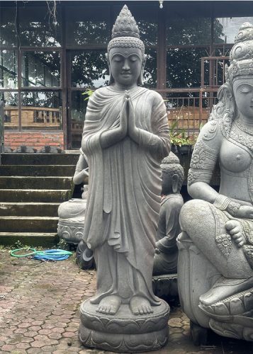 Standing Buddha Vulcanic Stone H250cm